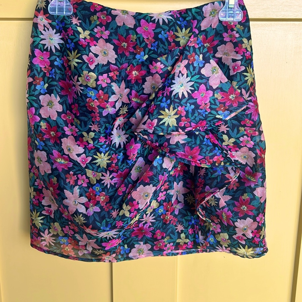 CMEO collective floral skirt